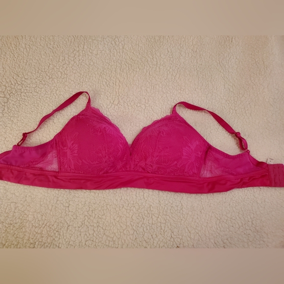 Auden Other - Auden size 1x hot pink bathing suit bra.